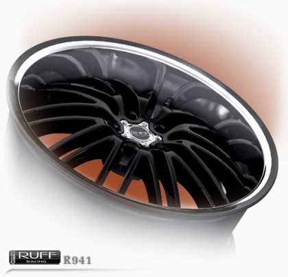 R941 BLACK WITH CHROME LIP INSERT